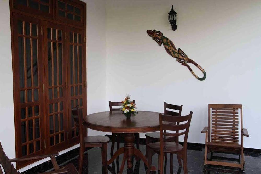 Coral Palm Villa And Apartment Unawatuna Exterior foto
